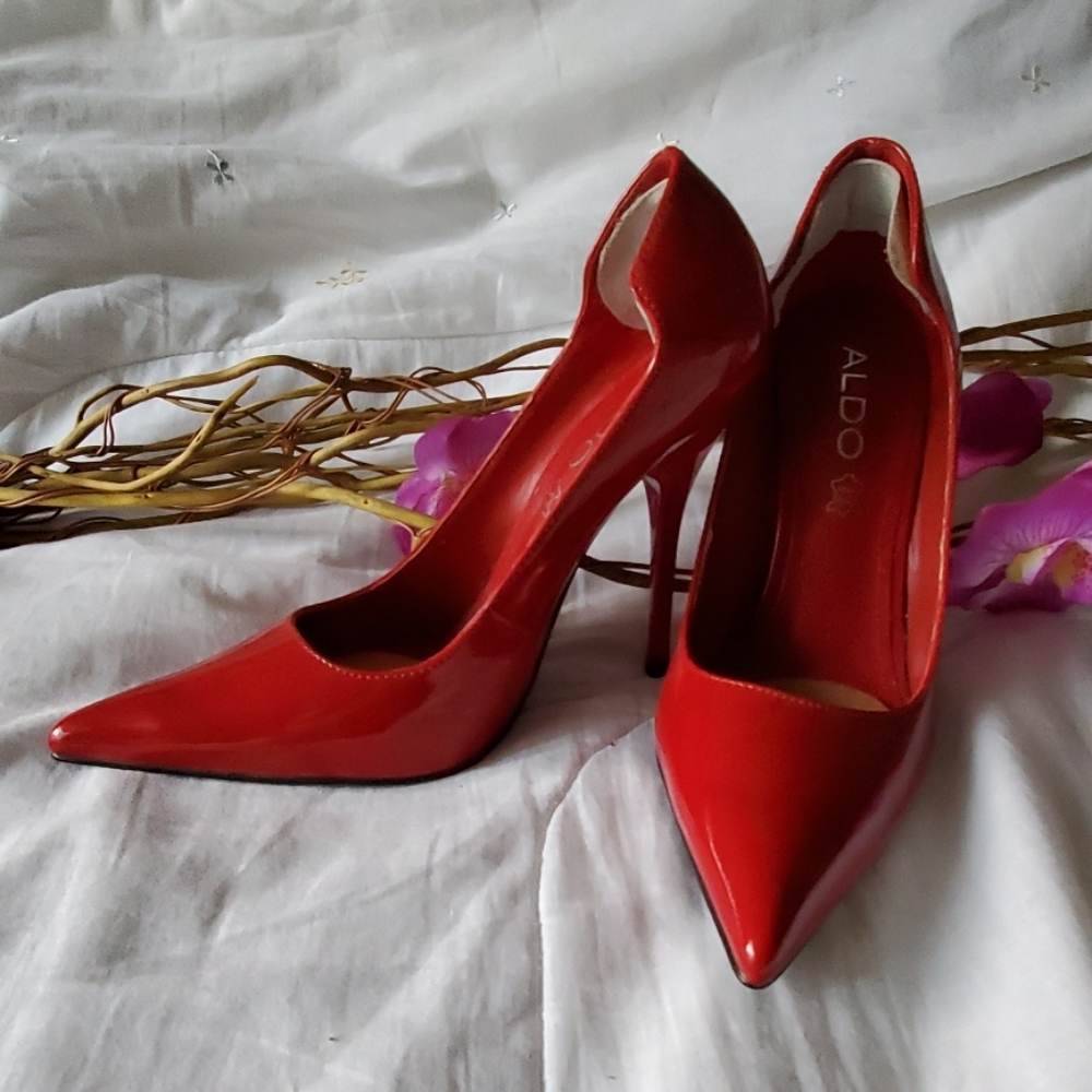 Aldo Vero Cuoio Red Heels